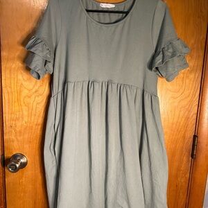 Elegant Green Ruffle Sleeve Dress